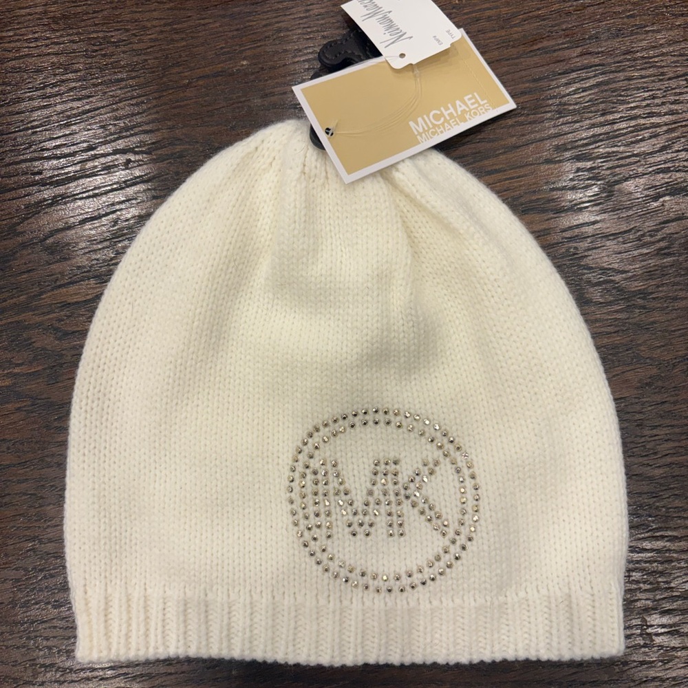 MICHAEL KORS Cream Winter Beanie / Tobaggan Hat